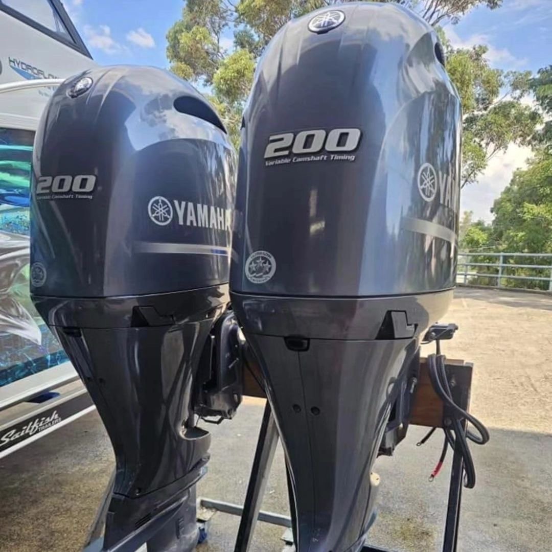 Twin Yamaha F200hp 4 stroke. 2021 electric controls - Image 2