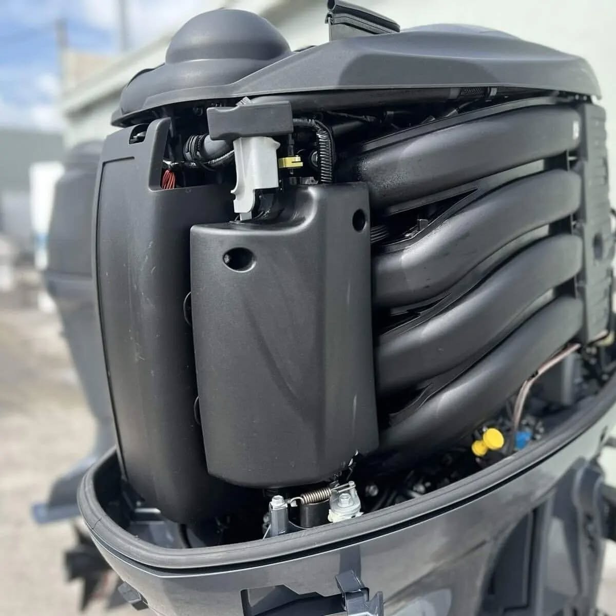 Used Yamaha In-Line 4 175HP – 25″, 2020 Model - Image 4